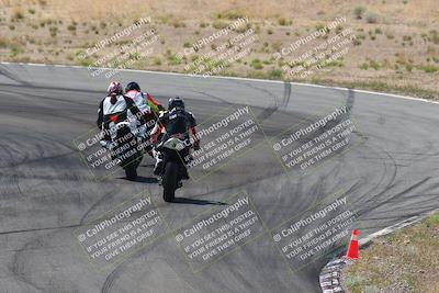 media/Apr-20-2025-AHRMA (Sun) [[393a79c373]]/Race/Group 3/Turn 4b/